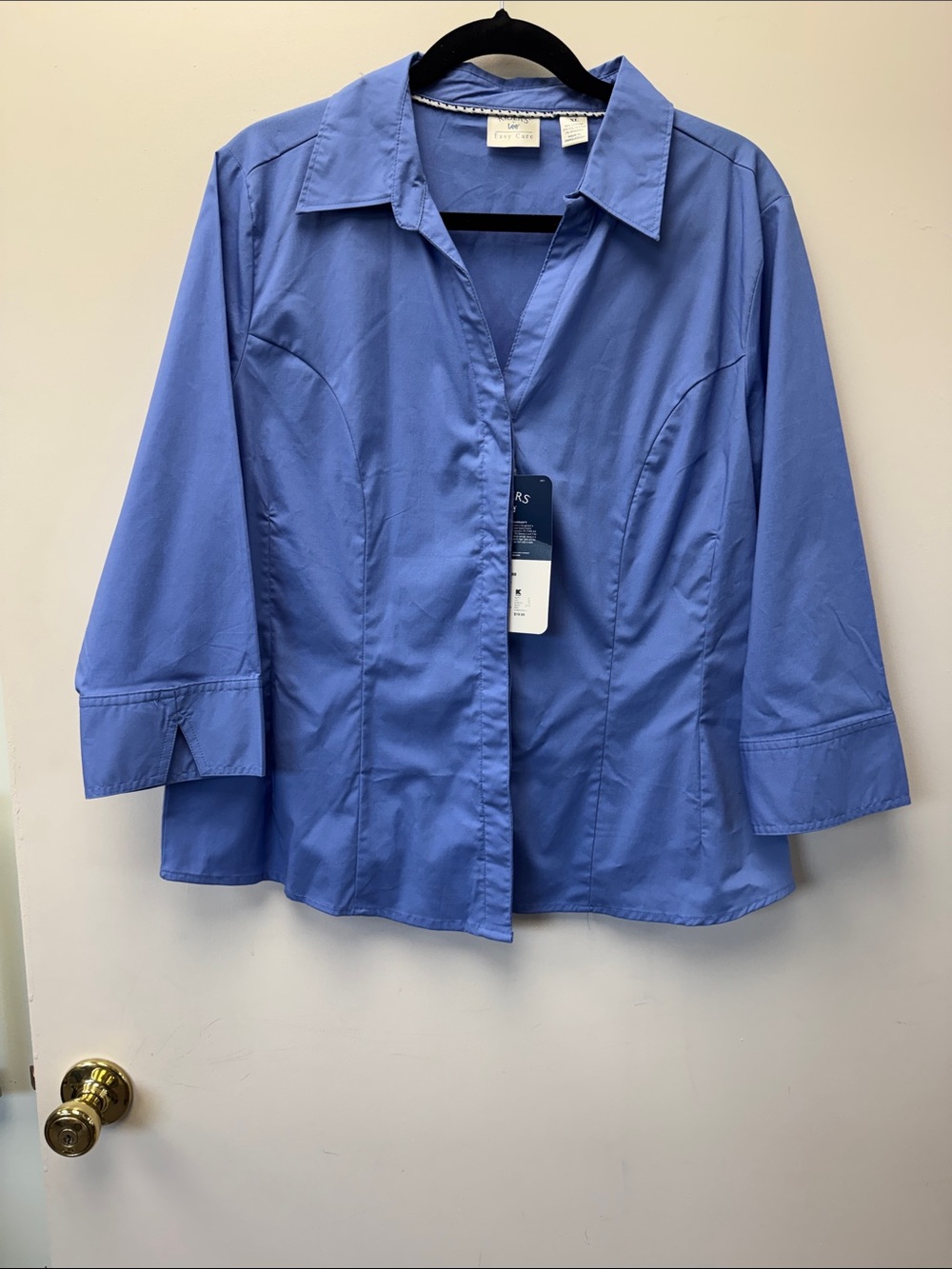 Lee Women's Button-Down Shirt in Periwinkle